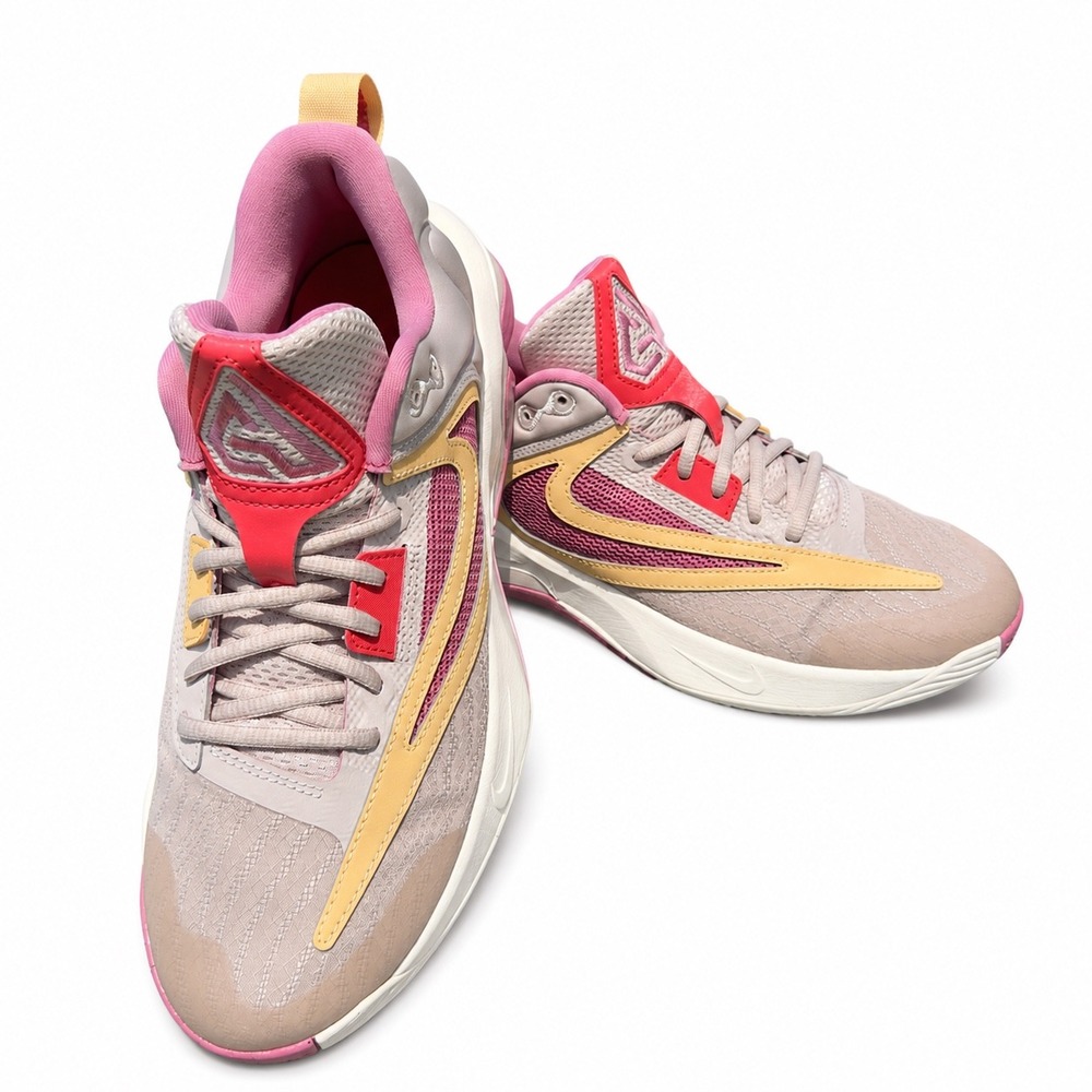 Nike Giannis Immortality 3 DZ7533-200 Fossil Stone Celestial Gold Men's Size 9